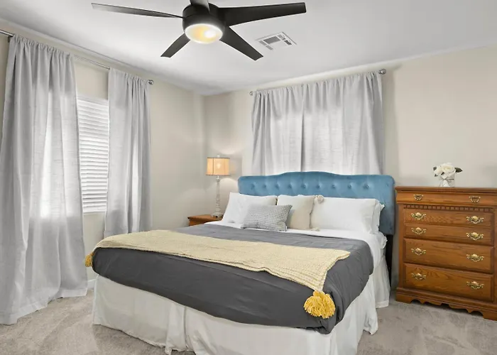 Old Town Oasis - 3br With Fire Pit Scottsdale