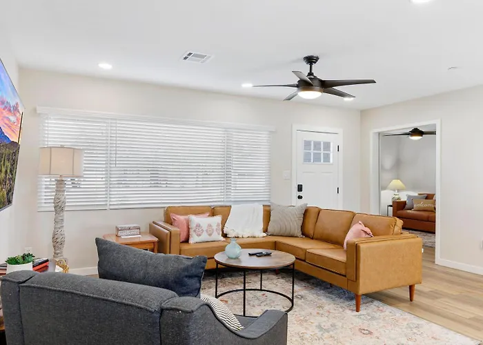 Old Town Oasis - 3br With Fire Pit Holiday home *