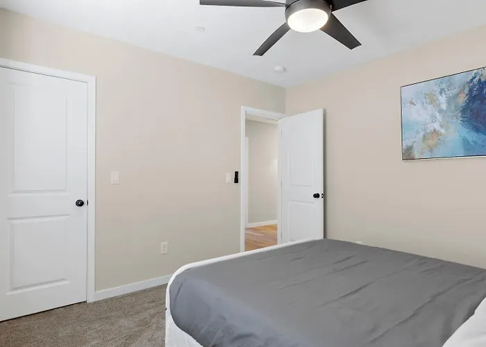 Old Town Oasis - 3br With Fire Pit Holiday home
