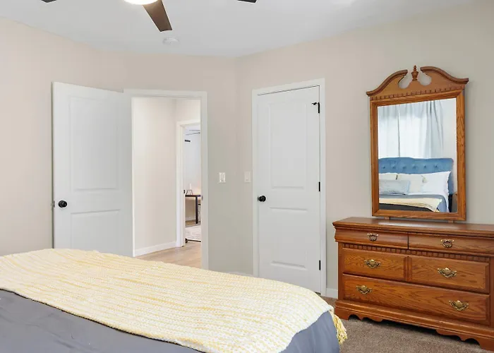 Old Town Oasis - 3br With Fire Pit Holiday home *