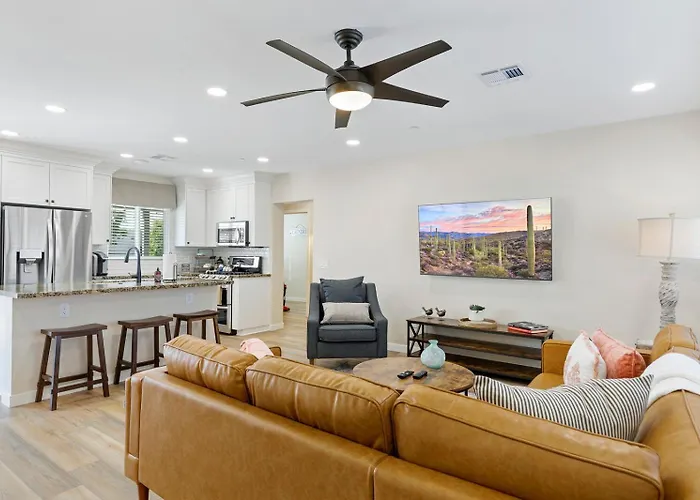 Old Town Oasis - 3br With Fire Pit Holiday home